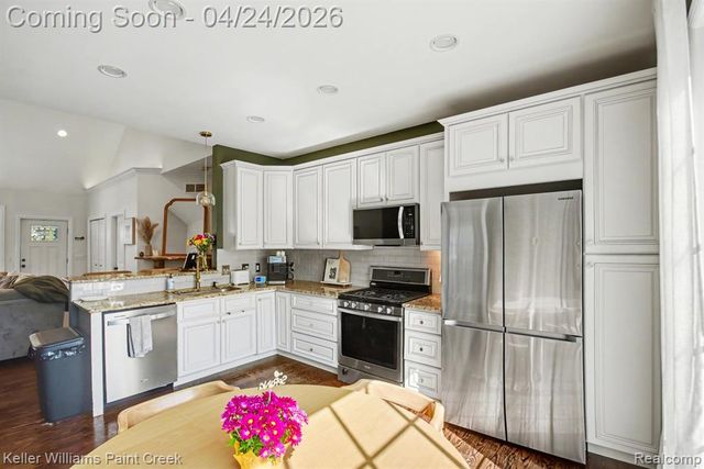 34 Mechanic Street, Oxford, MI 48371