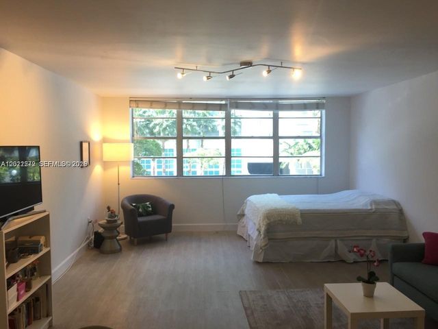 999 Brickell Bay Drive 209, Miami, FL 33131