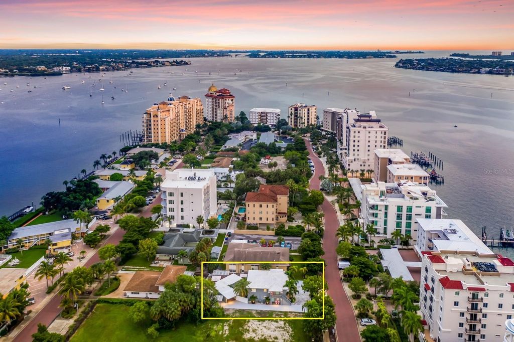 161 GOLDEN GATE POINT, Sarasota, FL 34236