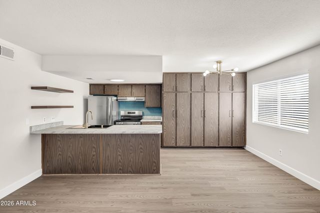 1042 N 84TH Place, Scottsdale, AZ 85257
