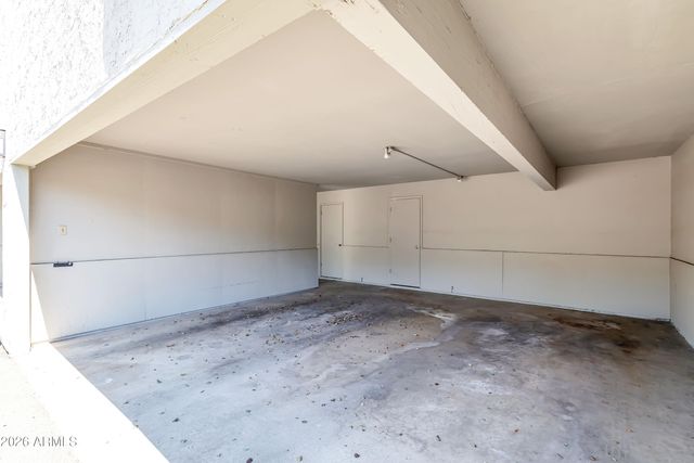 1042 N 84TH Place, Scottsdale, AZ 85257