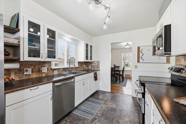 5023 N. HOWARD St, Spokane, WA 99205