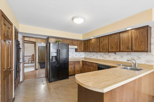 7517 Pheasant Drive, Lakewood, IL 60014