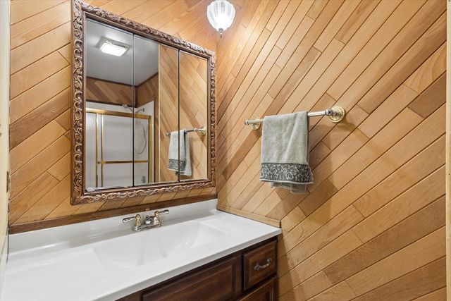 7517 Pheasant Drive, Lakewood, IL 60014