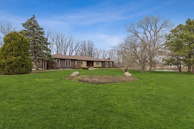 7517 Pheasant Drive, Lakewood, IL 60014