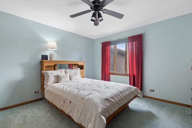 7517 Pheasant Drive, Lakewood, IL 60014