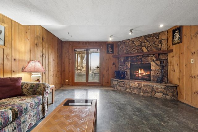 7517 Pheasant Drive, Lakewood, IL 60014