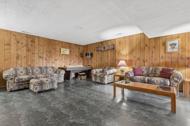 7517 Pheasant Drive, Lakewood, IL 60014