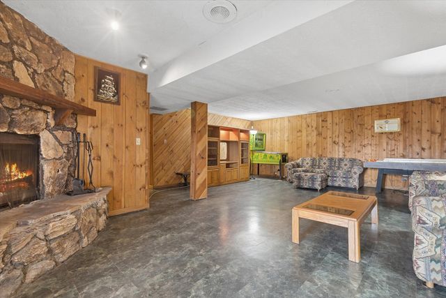 7517 Pheasant Drive, Lakewood, IL 60014