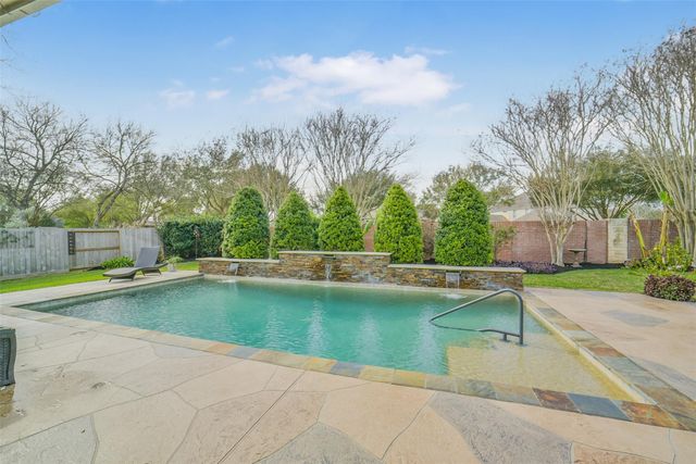 21214 Redcrest Manor Drive, Richmond, TX 77406