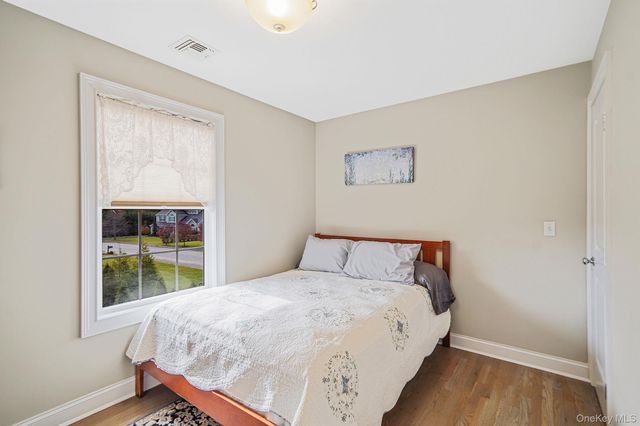 20 Dogwood Lane, East Moriches, NY 11940