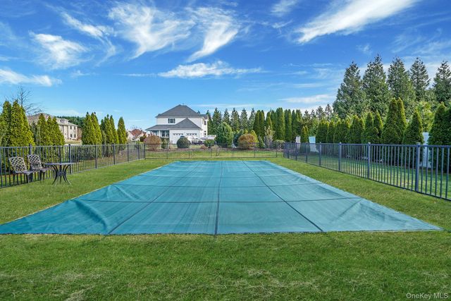 20 Dogwood Lane, East Moriches, NY 11940