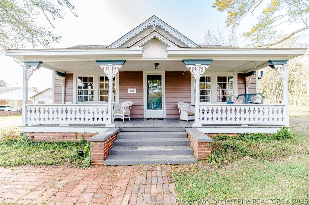 509 Carthage Street, Cameron, NC 28326 — exterior