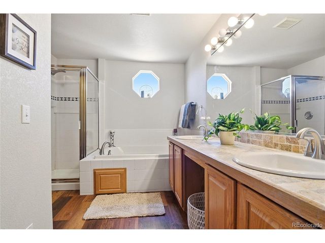 990 Quarterhorse Trl, Castle Rock, CO 80104