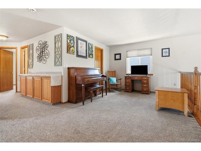 990 Quarterhorse Trl, Castle Rock, CO 80104