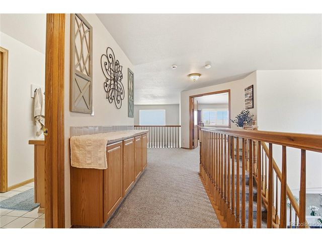 990 Quarterhorse Trl, Castle Rock, CO 80104