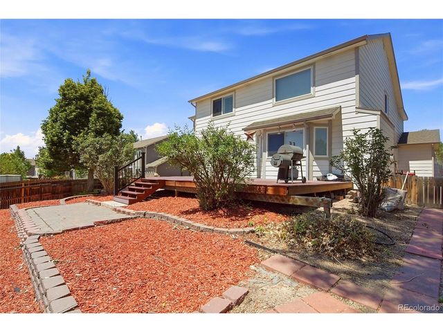 990 Quarterhorse Trl, Castle Rock, CO 80104