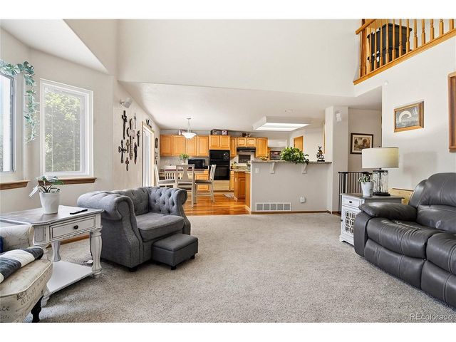 990 Quarterhorse Trl, Castle Rock, CO 80104