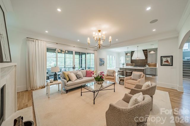 6006 Old Providence Lane, Charlotte, NC 28226