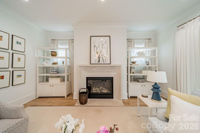 6006 Old Providence Lane, Charlotte, NC 28226