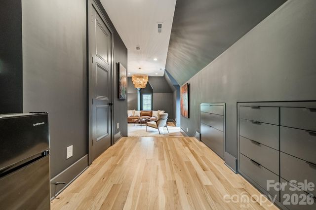 6006 Old Providence Lane, Charlotte, NC 28226