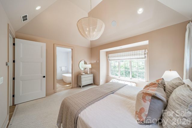 6006 Old Providence Lane, Charlotte, NC 28226