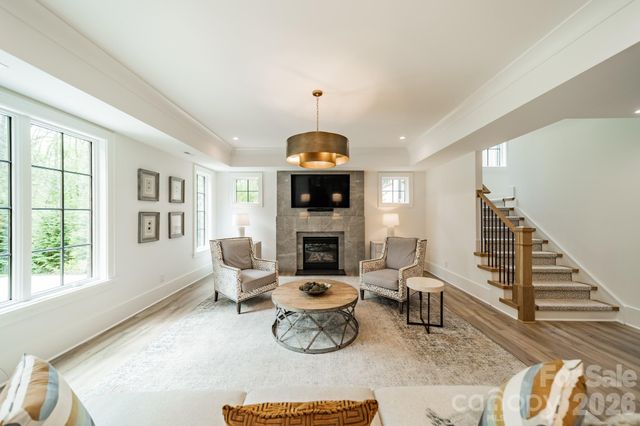 6006 Old Providence Lane, Charlotte, NC 28226