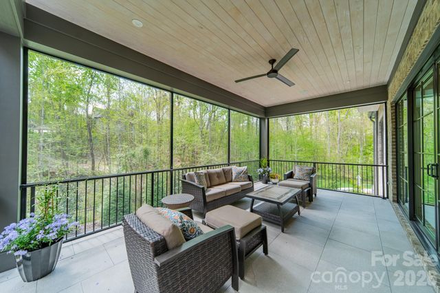 6006 Old Providence Lane, Charlotte, NC 28226