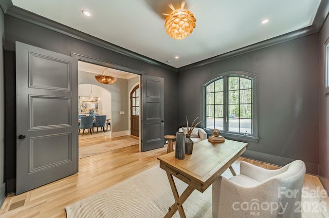 6006 Old Providence Lane, Charlotte, NC 28226