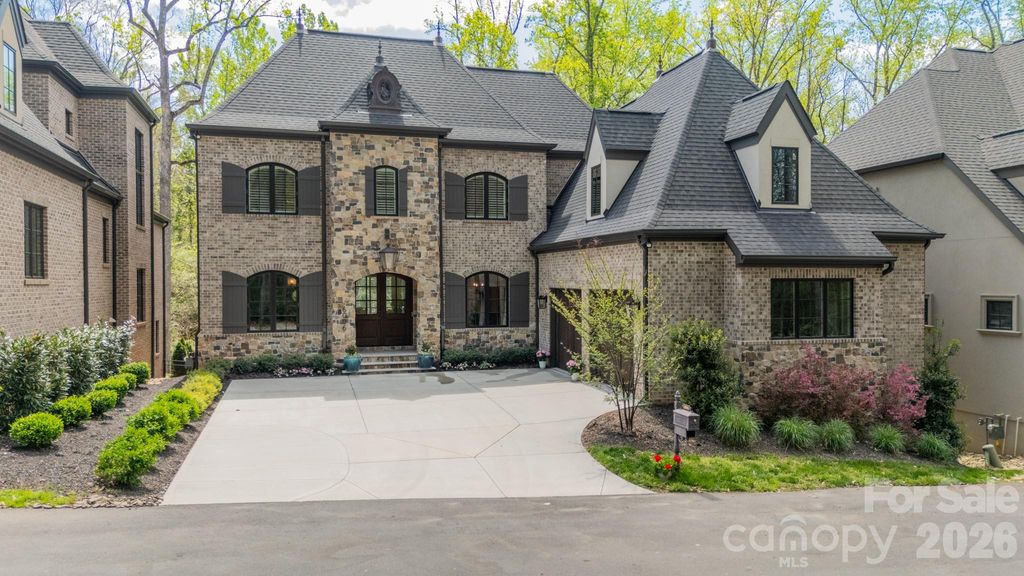 6006 Old Providence Lane, Charlotte, NC 28226