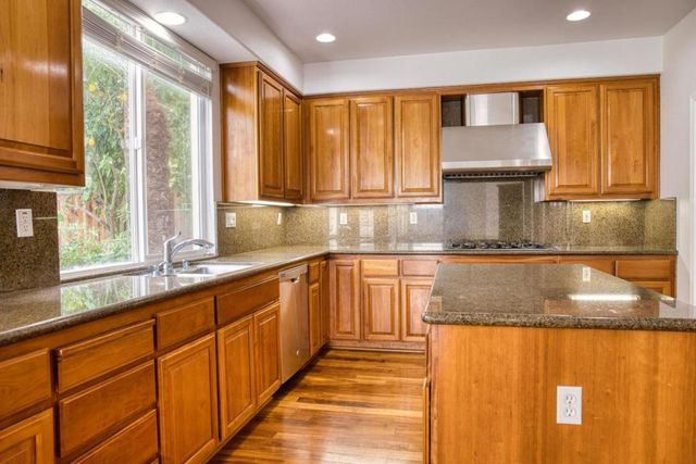 1030 Eastlake Circle, Tracy, CA 95304