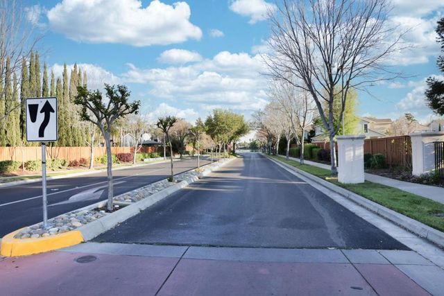 1030 Eastlake Circle, Tracy, CA 95304