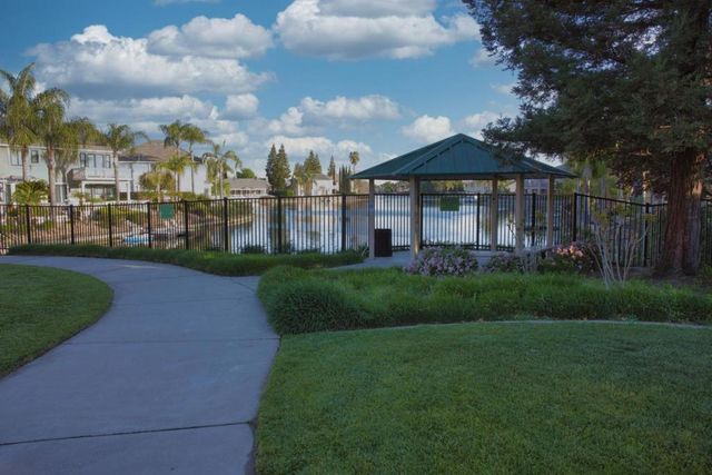 1030 Eastlake Circle, Tracy, CA 95304