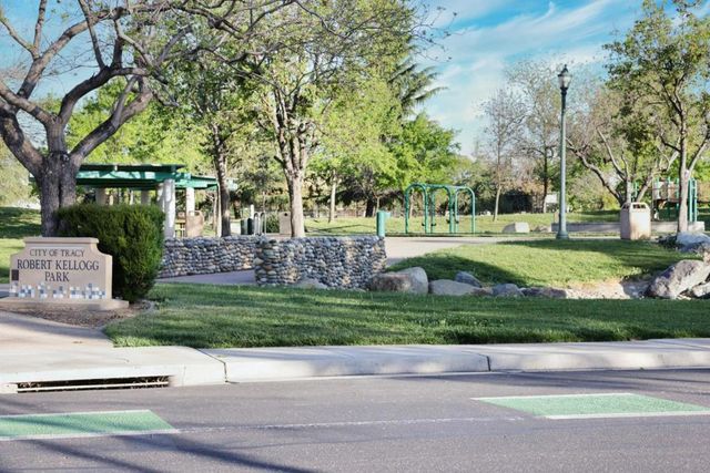 1030 Eastlake Circle, Tracy, CA 95304