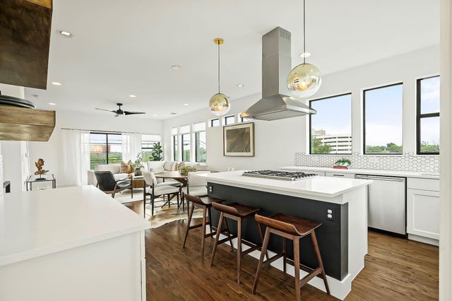1104 Marcy ST B, Austin, TX 78745