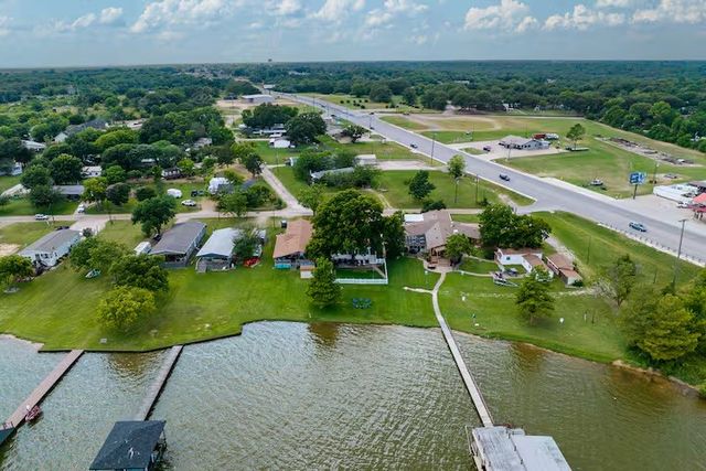112 Causeway Cove, Seven Points, TX 75143