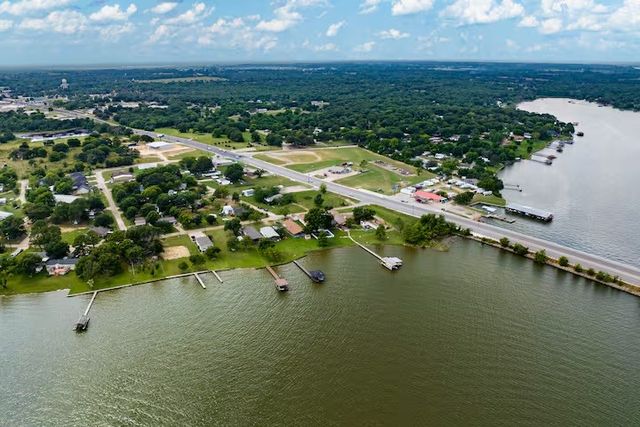 112 Causeway Cove, Seven Points, TX 75143
