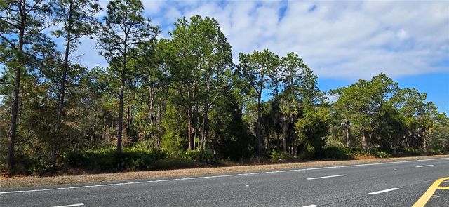 18193 COMMERCIAL WAY, Weeki Wachee, FL 34614