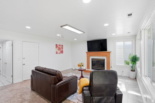 1064 E 1500 N, Layton, UT 84040