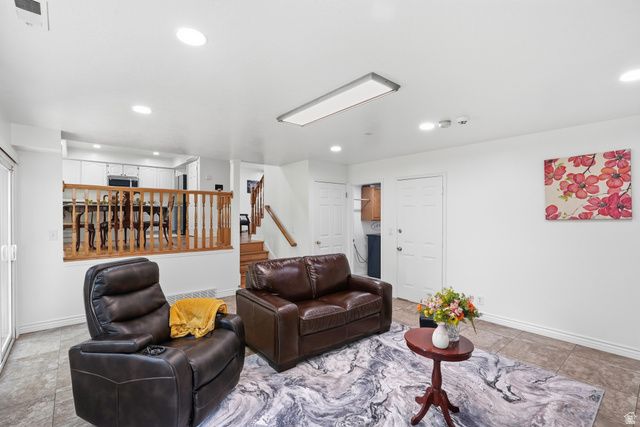 1064 E 1500 N, Layton, UT 84040