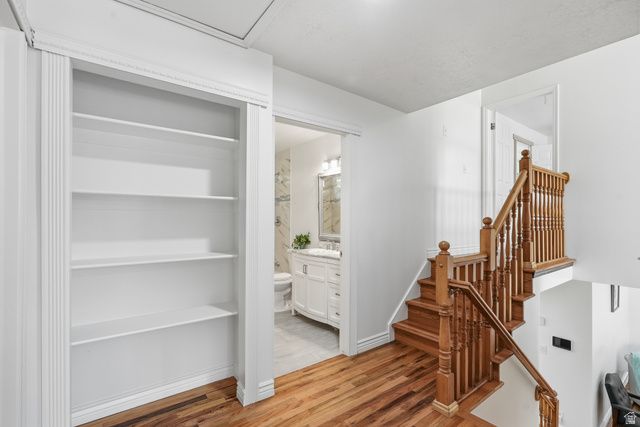 1064 E 1500 N, Layton, UT 84040