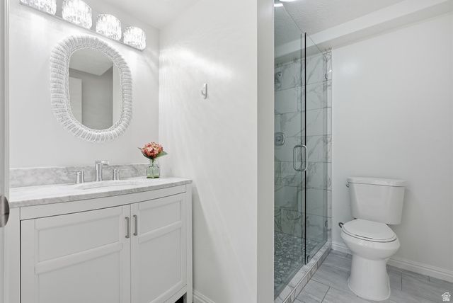 1064 E 1500 N, Layton, UT 84040