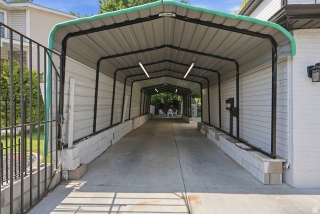 1064 E 1500 N, Layton, UT 84040