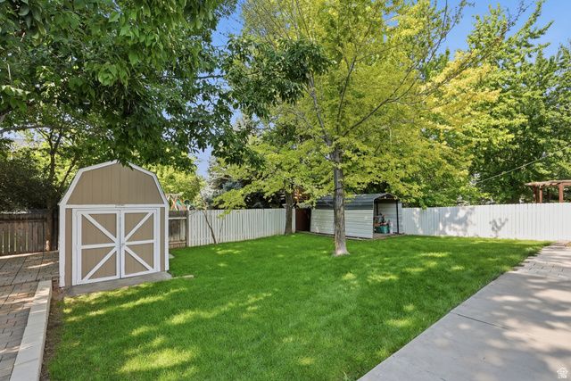 1064 E 1500 N, Layton, UT 84040