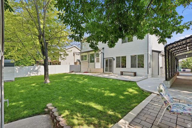 1064 E 1500 N, Layton, UT 84040