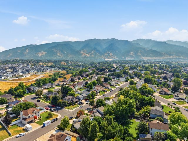 1064 E 1500 N, Layton, UT 84040