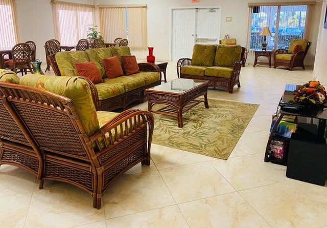 100 Paradise Harbour Boulevard 306, North Palm Beach, FL 33408