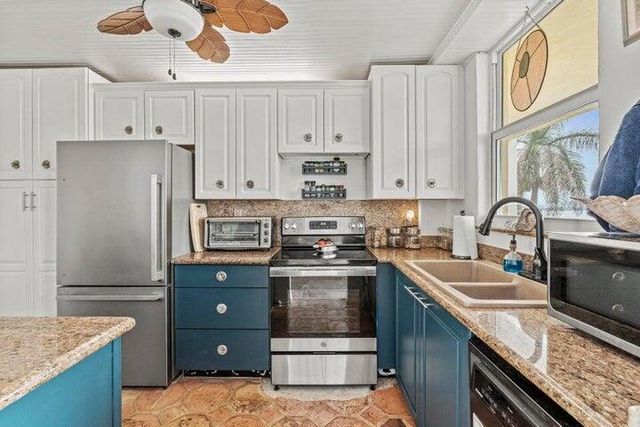 100 Paradise Harbour Boulevard 306, North Palm Beach, FL 33408