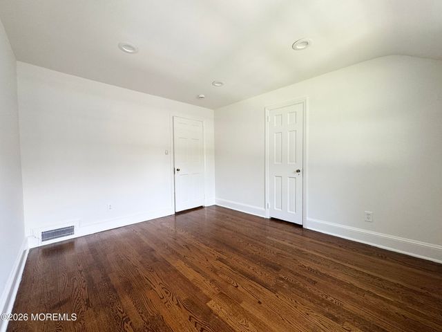 260 Harding Road, Red Bank, NJ 07701