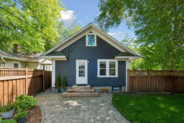 358 Cretin Avenue S, Saint Paul, MN 55105